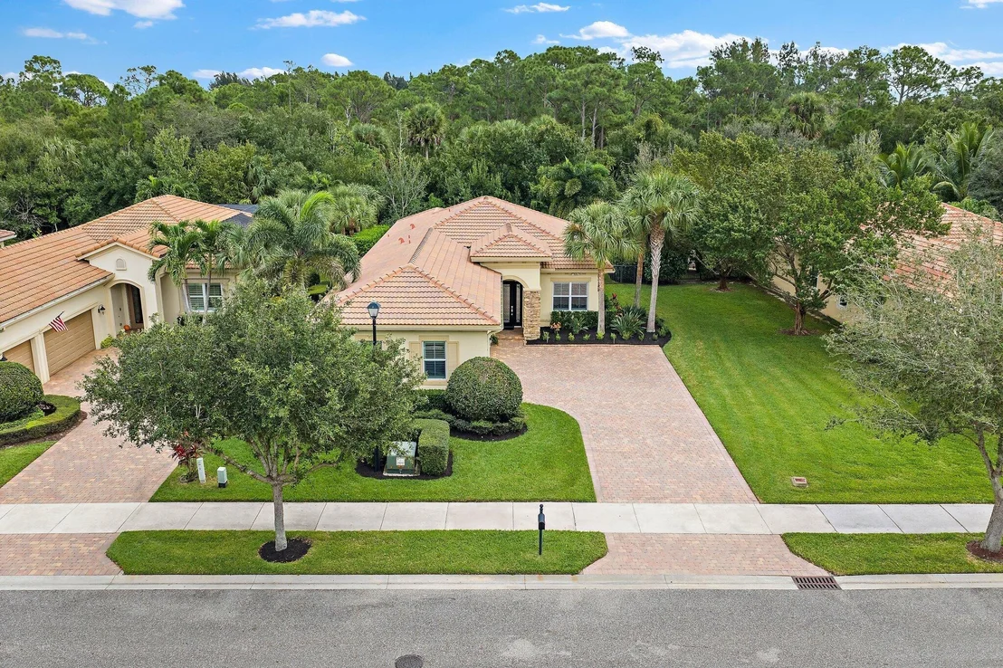 Photo of 8337 SW Marin Drive