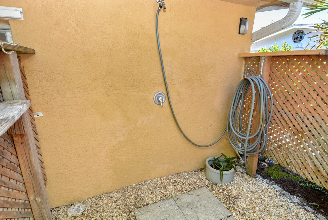 Photo of 2359 NW Sunset Boulevard