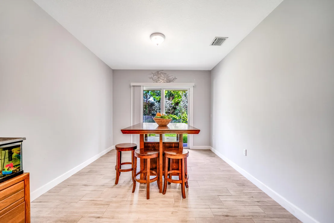 Photo of 6827 Australian Street