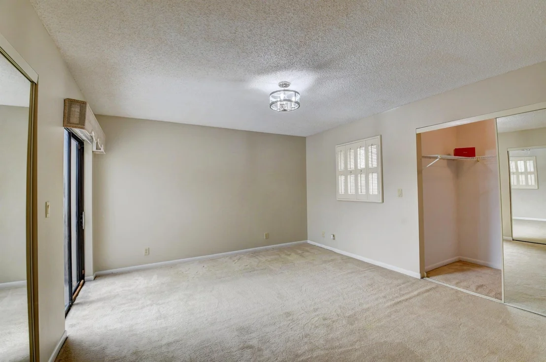 Photo of 174 Meadows Drive