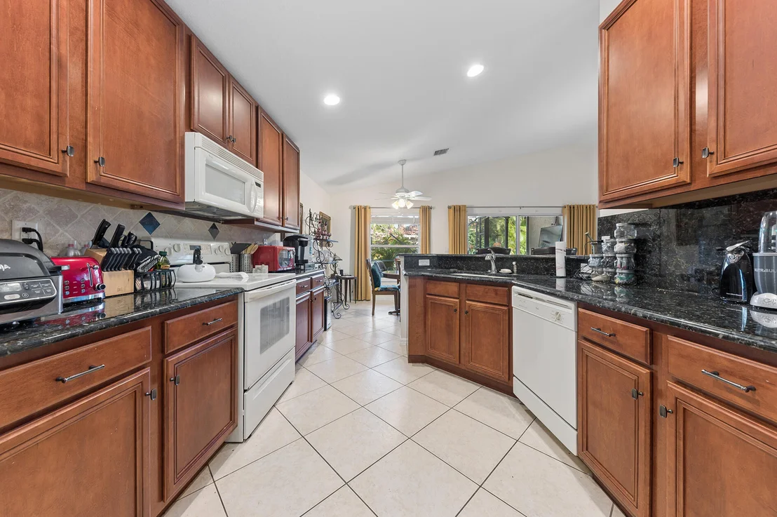 Photo of 12024 Roma Road