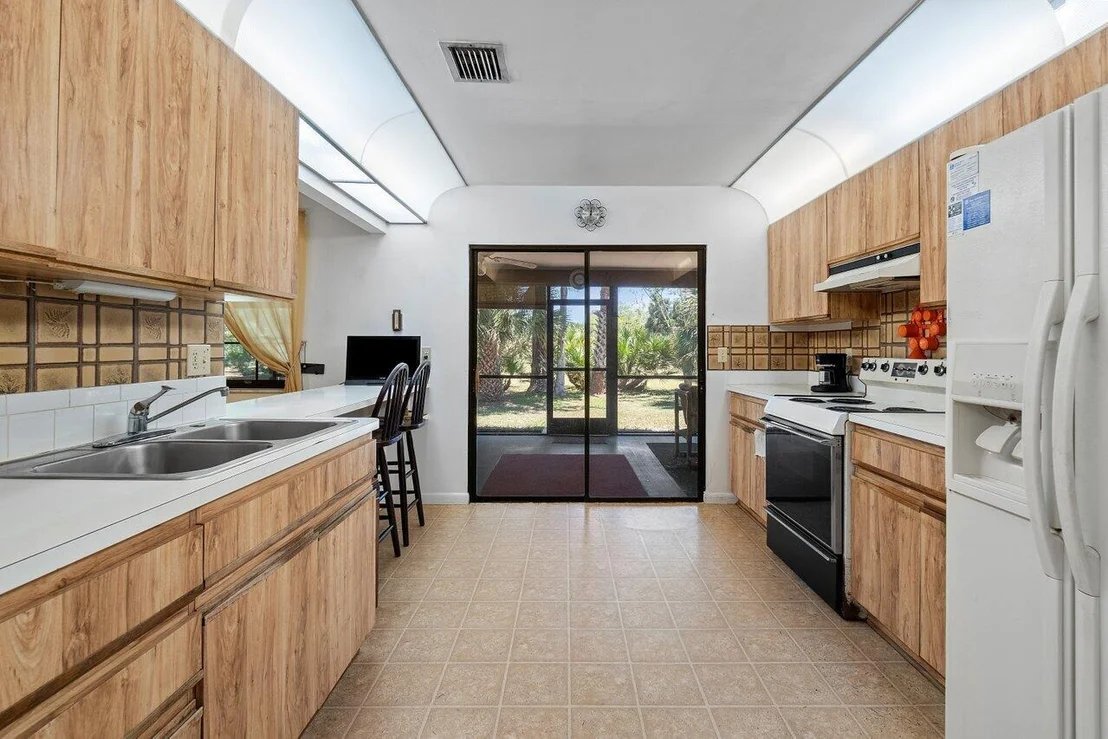 Photo of 15094 Timberlane Place