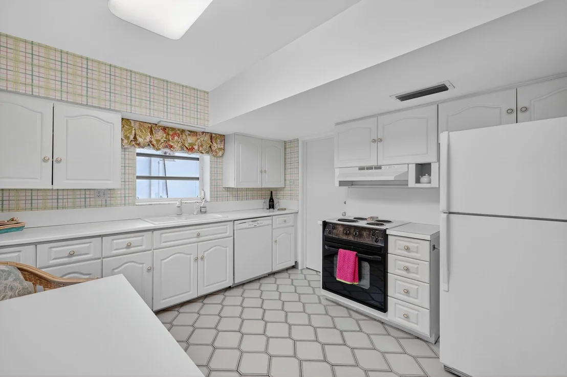 Photo of 2048 Coco Palm Place