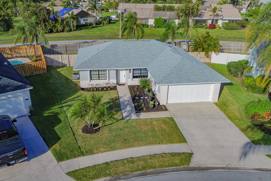 Photo of 110 Stillwater Circle