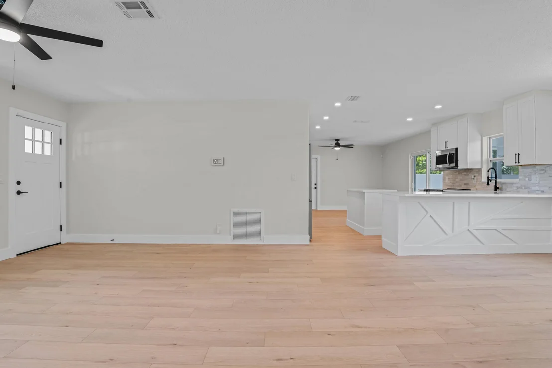 Photo of 598 Coral Way