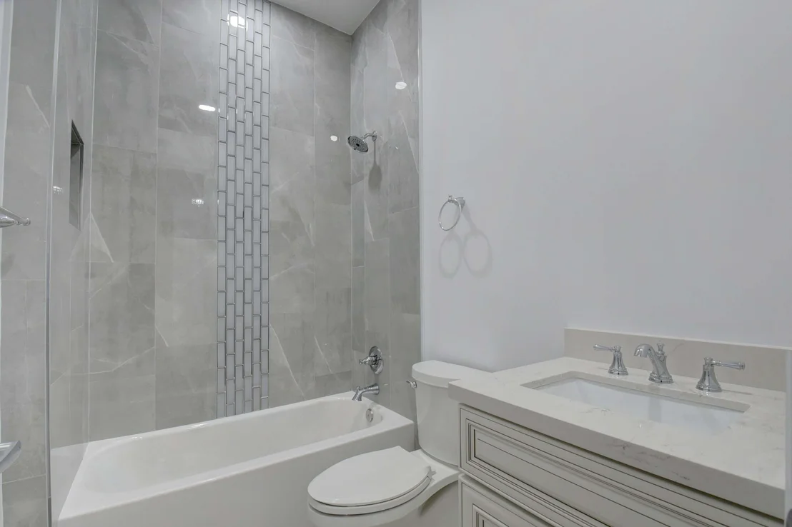 Photo of 7381 Forest Park Way