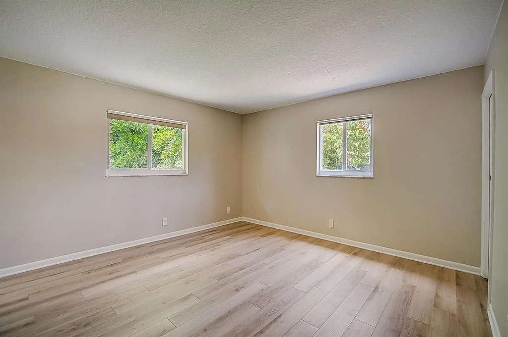 Photo of 6817 Eastview Drive