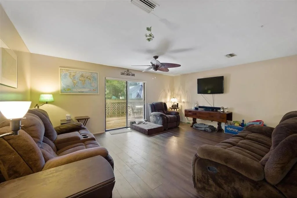 Photo of 422 Pilgrim Road