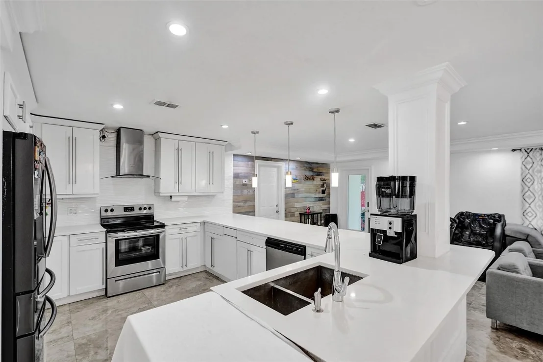 Photo of 2131 NW 4th Street