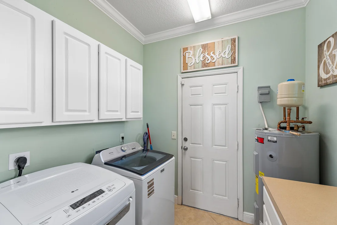 Photo of 17620 Cinquez Park Road W