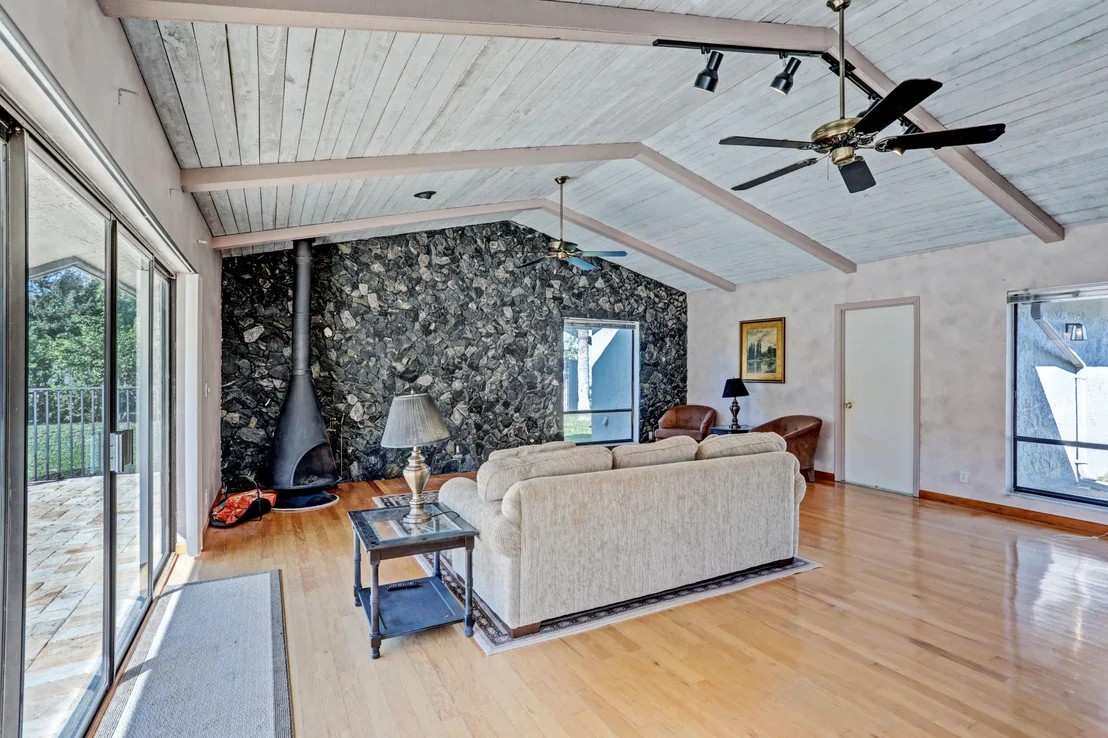 Photo of 3108 Phoebe Lane