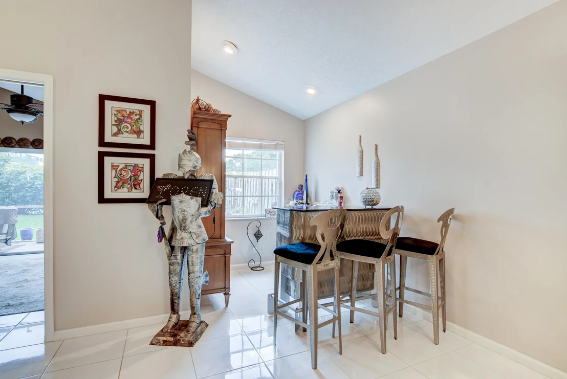 Photo of 6081 Bluegrass Drive