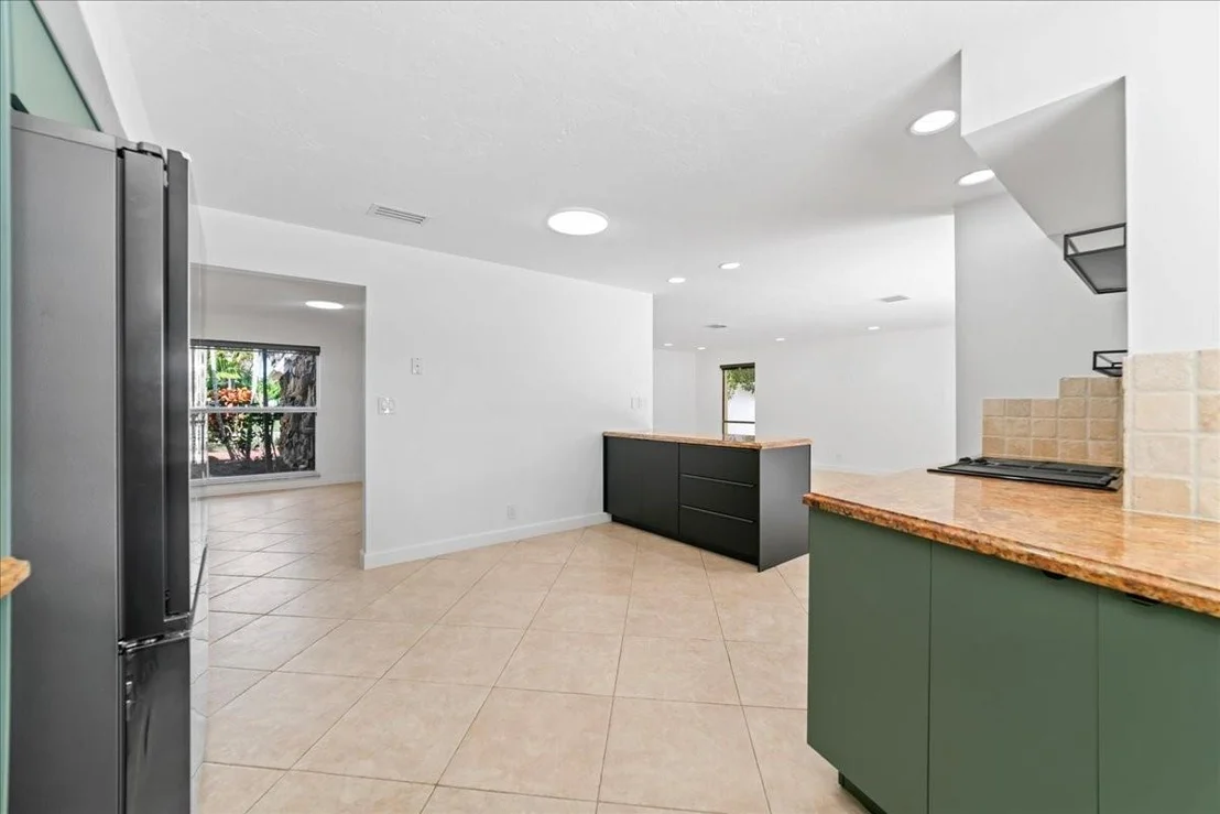 Photo of 8600 Gatehouse Road