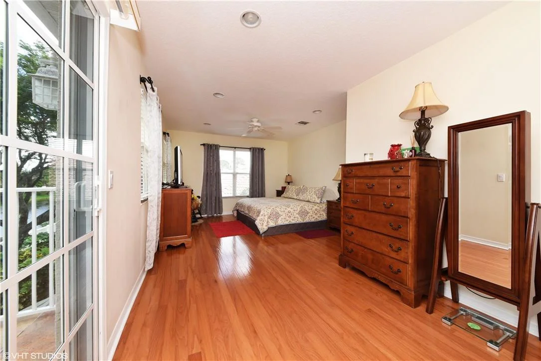 Photo of 1153 Canoe Point