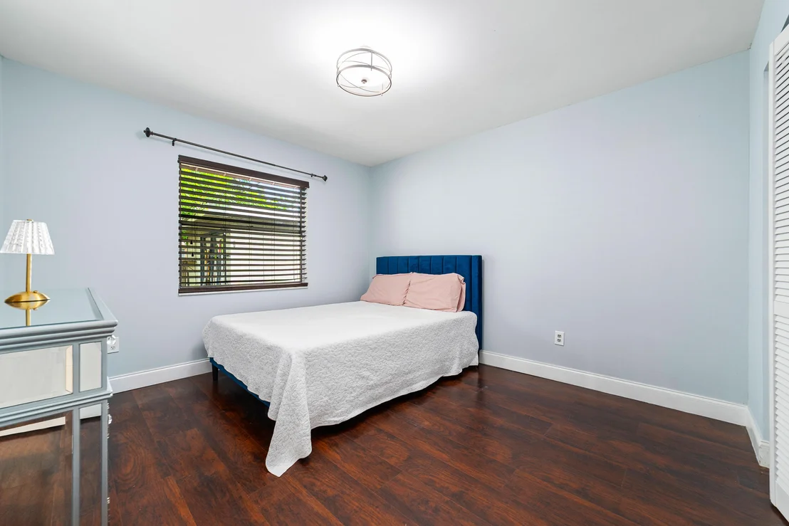 Photo of 110 W Mango Road