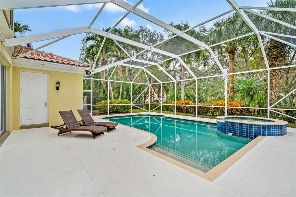 Photo of 4011 Community Drive