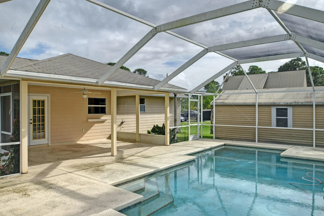 Photo of 5909 Sunset Boulevard