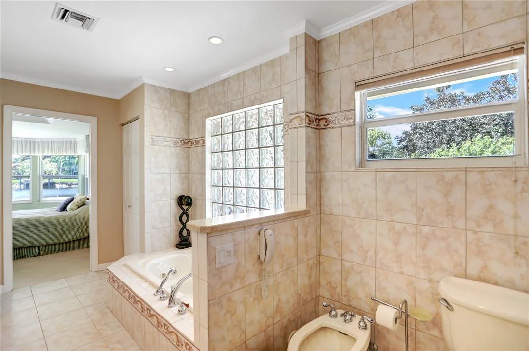 Photo of 1300 Cormorant Road
