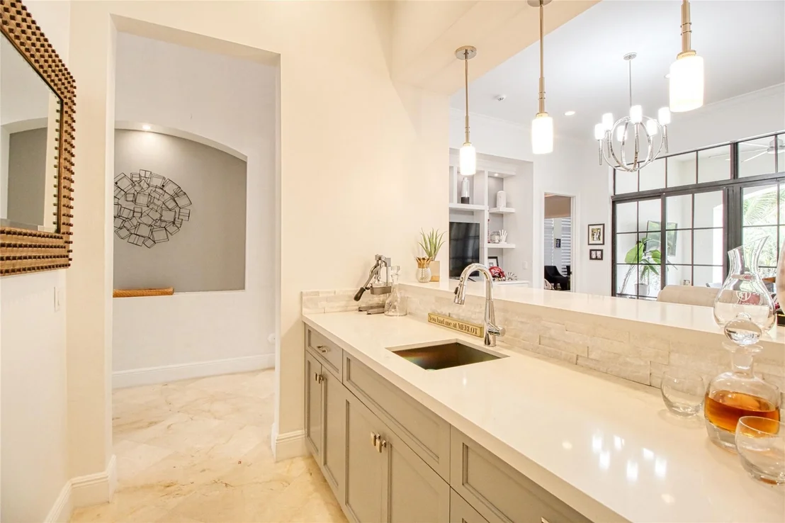 Photo of 9481 Eden Manor