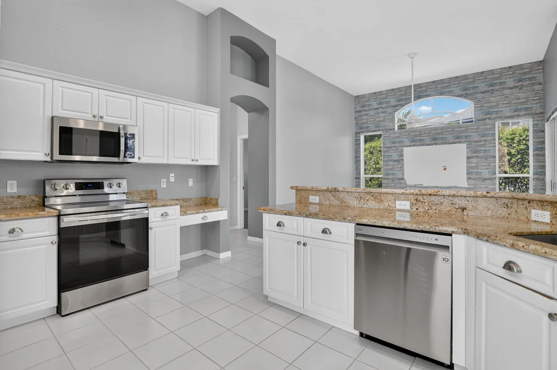 Photo of 10031 Lexington Estates Boulevard