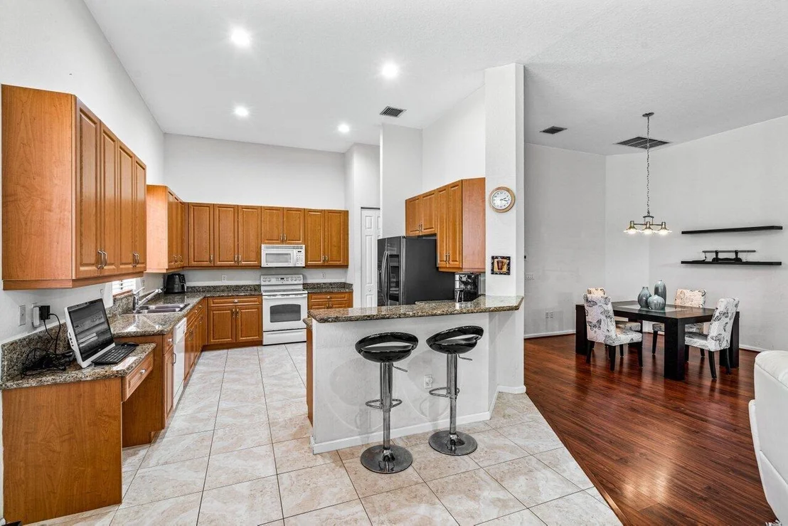 Photo of 9786 Isles Cay Drive