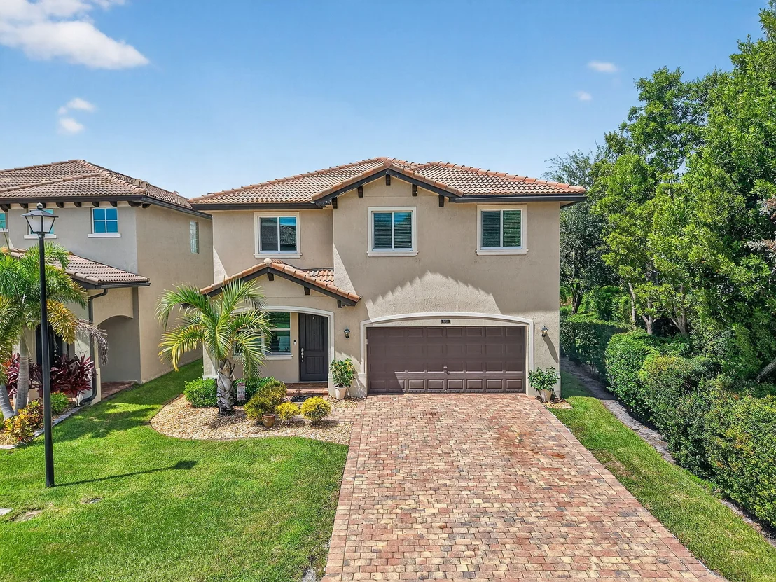 Photo of 6789 Langdon Way