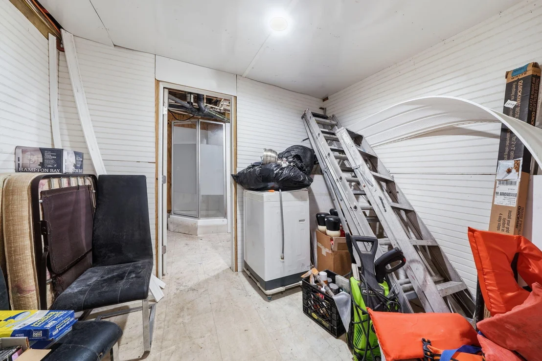 Photo of 1041 PINE Way NE
