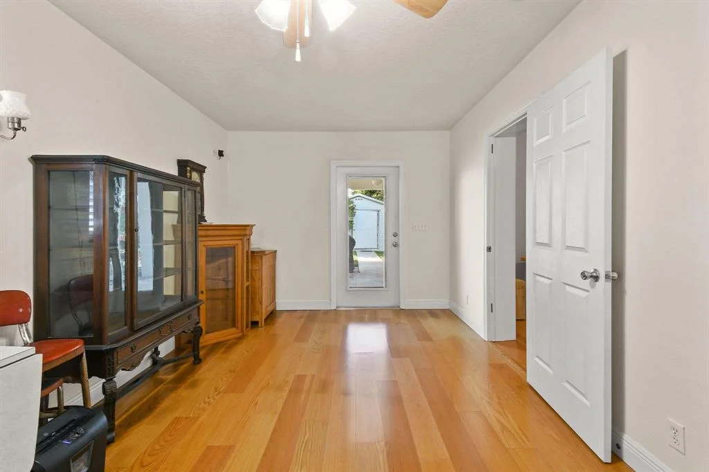 Photo of 305 5th Street