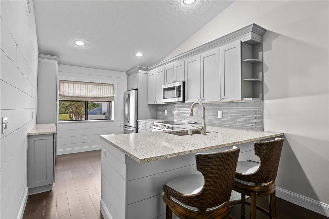 Photo of 129 Moccasin Trail S