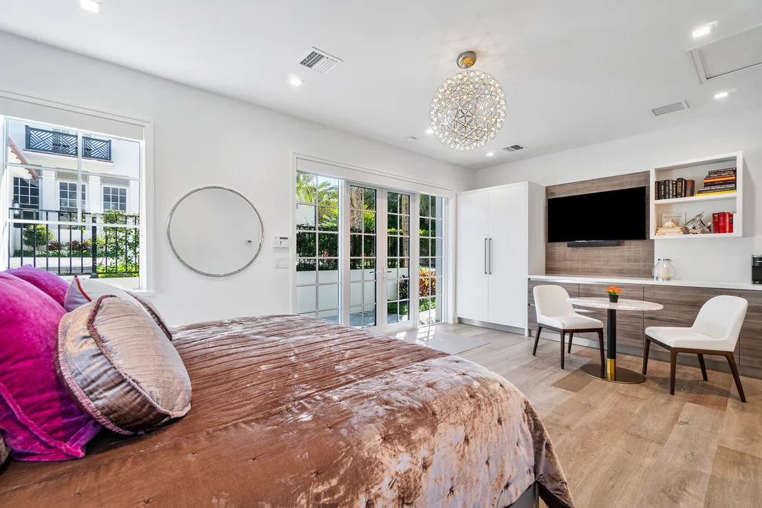 Photo of 3565 N Ocean Boulevard