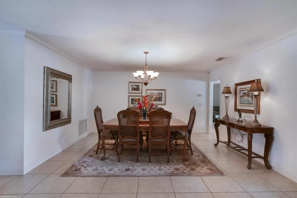 Photo of 921 Hickory Terrace