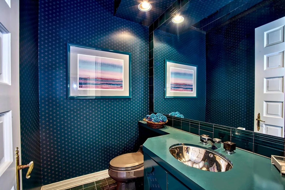 Photo of 21125 Hamlin Drive