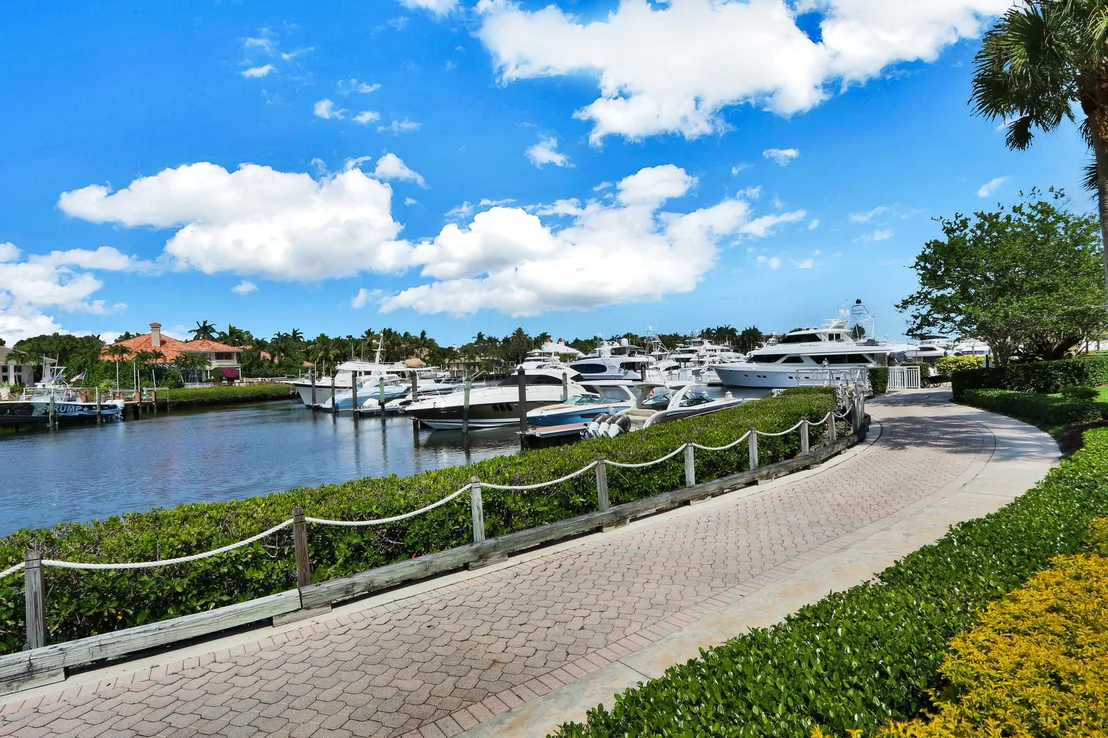 Photo of 601 Captains Way