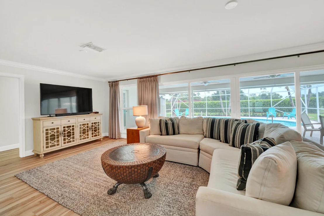 Photo of 341 Glenbrook Drive