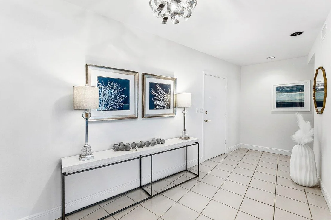 Photo of Unit 120B at 44 Cocoanut Row