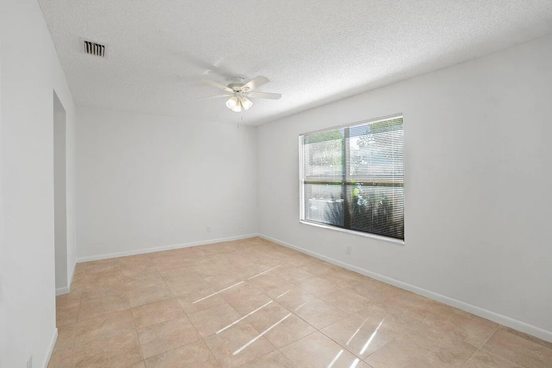 Photo of 98 Azalea Circle