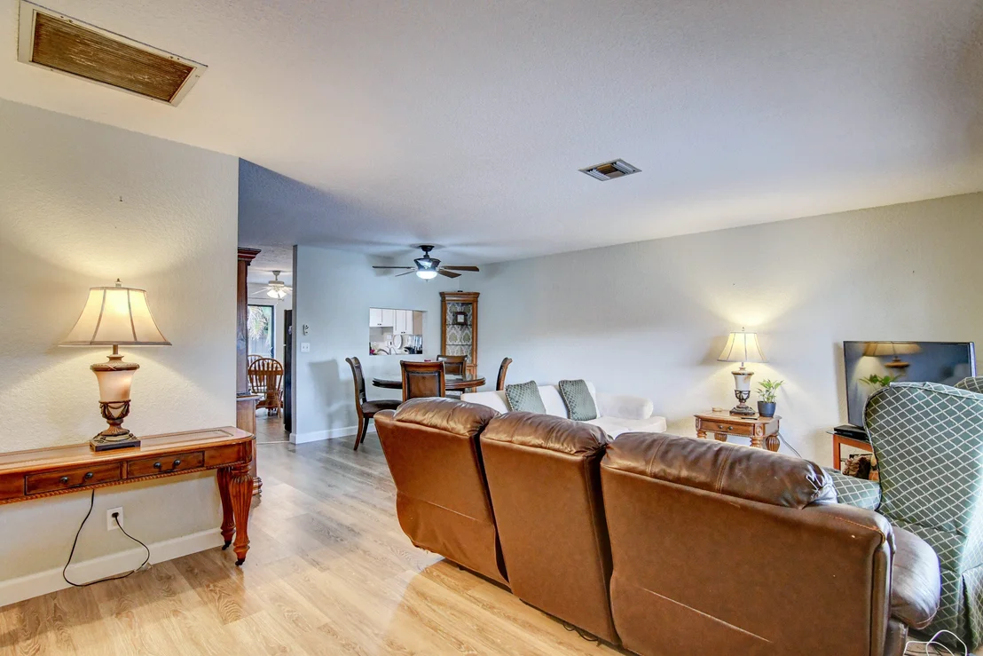 Photo of 6194 Moonbeam Drive