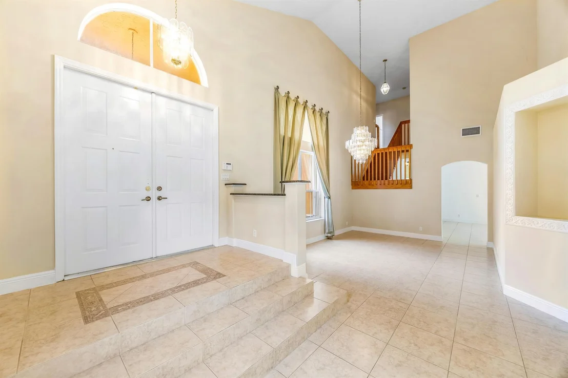 Photo of 6145 Indian Forest Circle