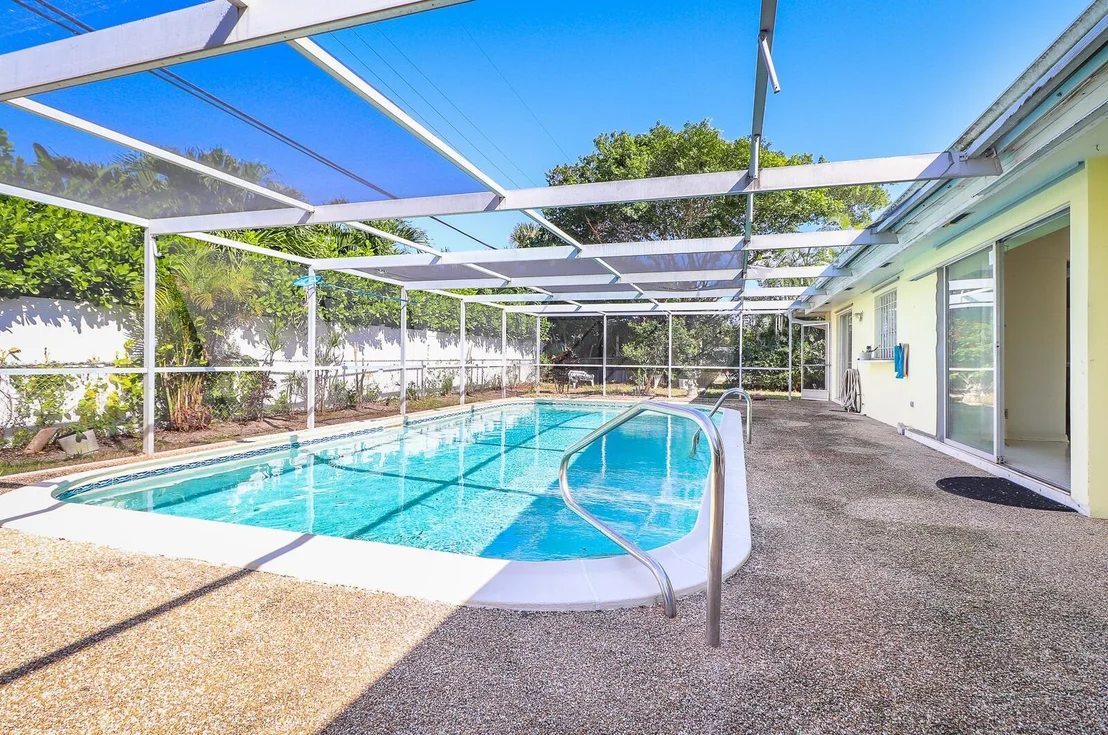 Photo of 1100 Morse Boulevard