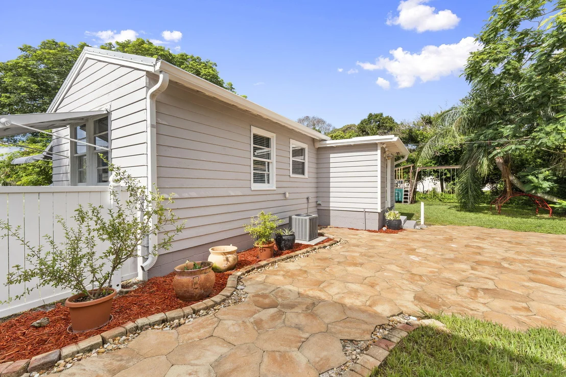 Photo of 1126 Pine Avenue