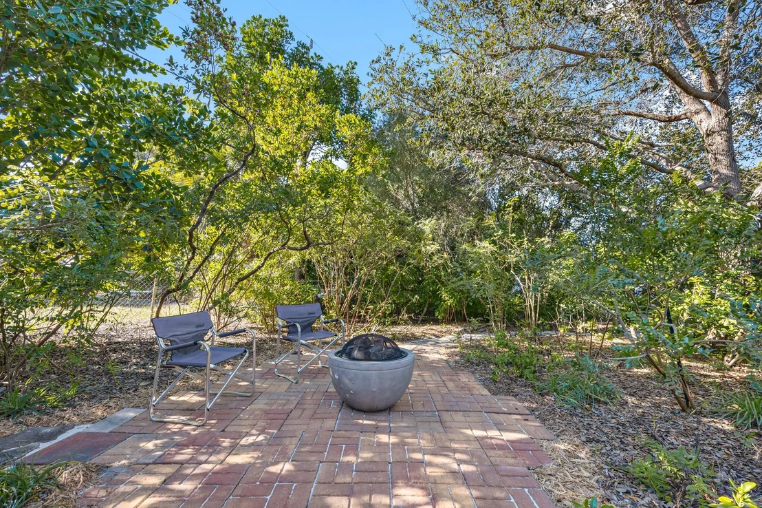 Photo of 1107 Pinetree Drive
