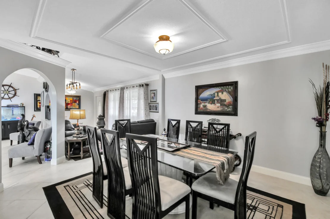 Photo of 5960 Piney Court