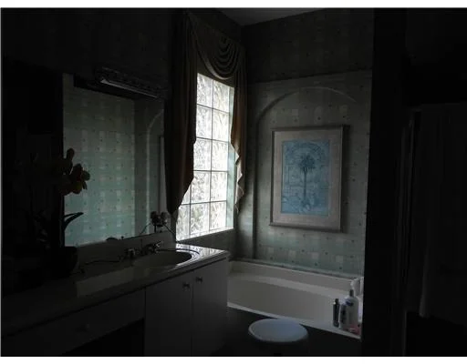 Photo of 2410 Sandy Cay