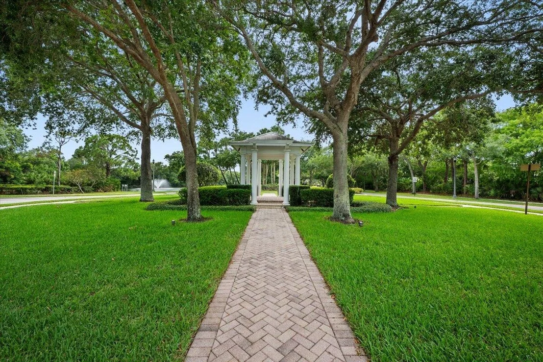 Photo of 133 Sugarberry Drive