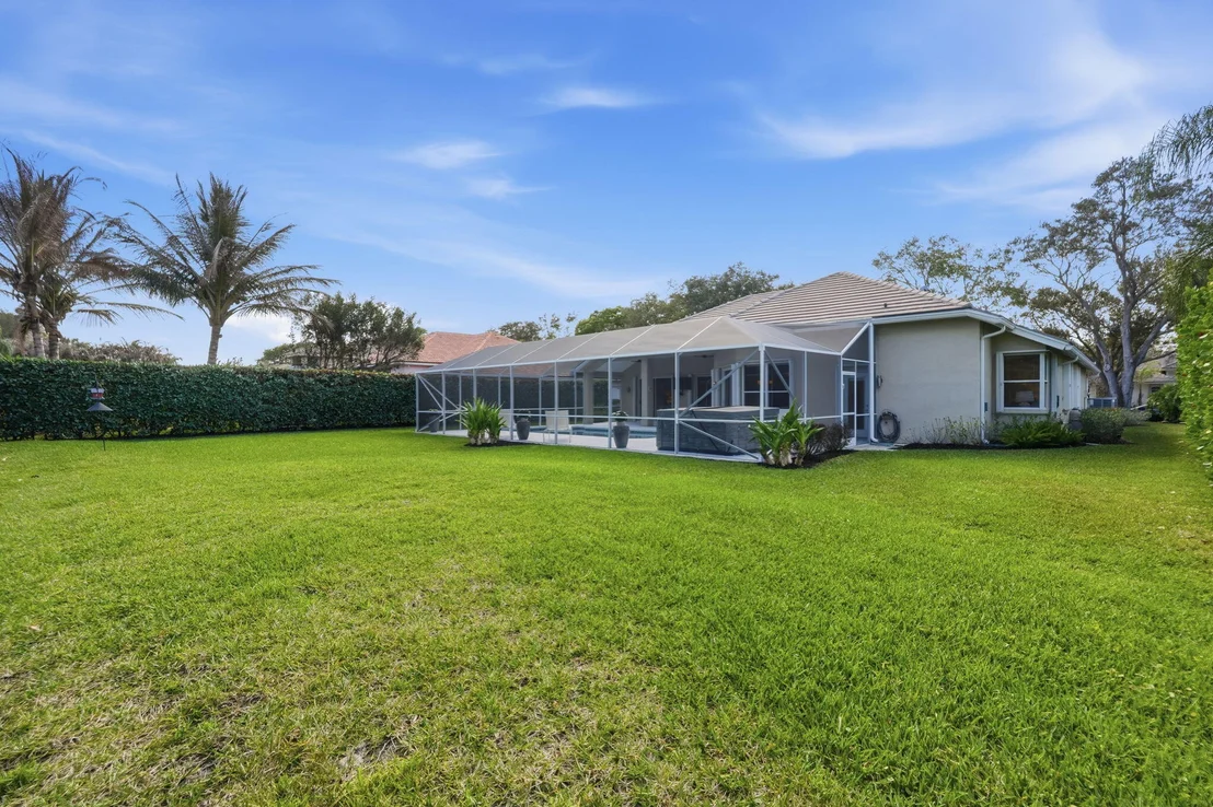 Photo of 159 N River Drive E
