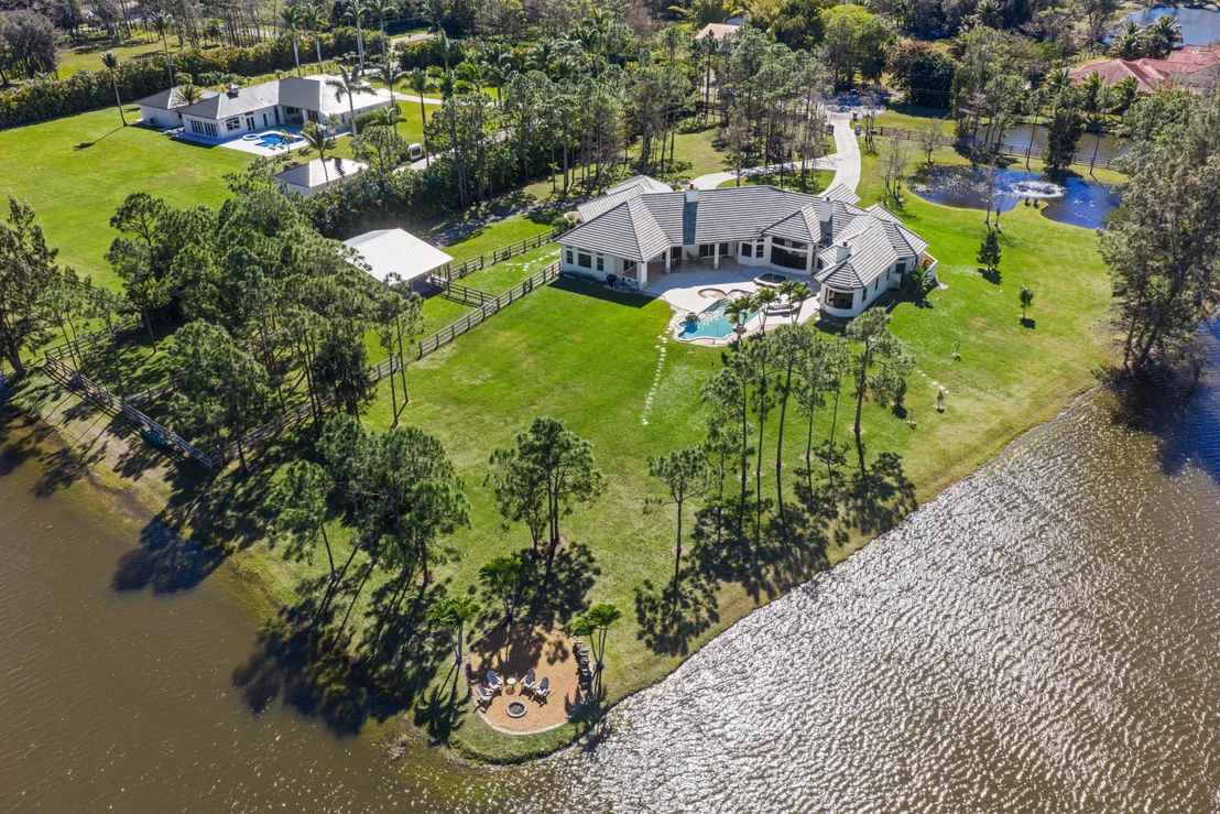 Photo of 11581 Manatee Terrace