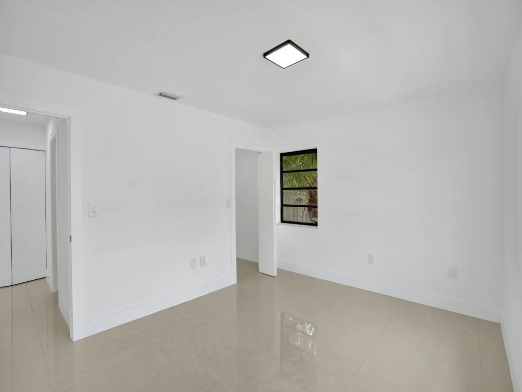 Photo of 200 SE 7th Street