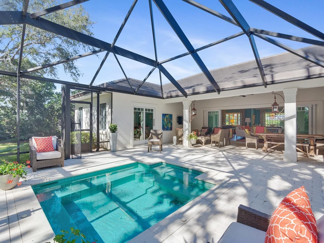 Photo of 746 Iris Lane