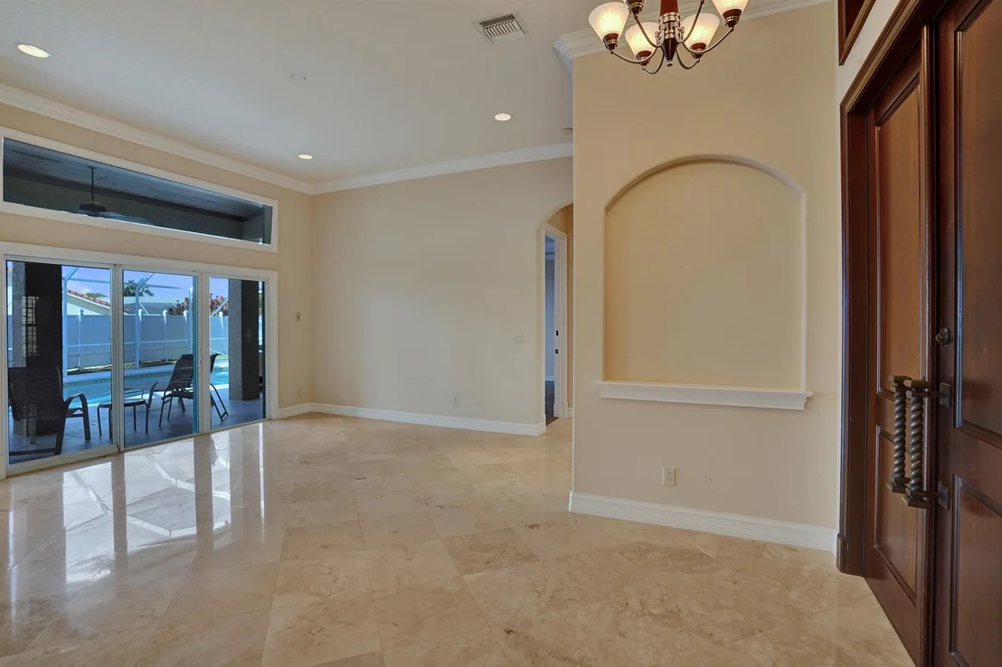 Photo of 603 N Cypress Drive