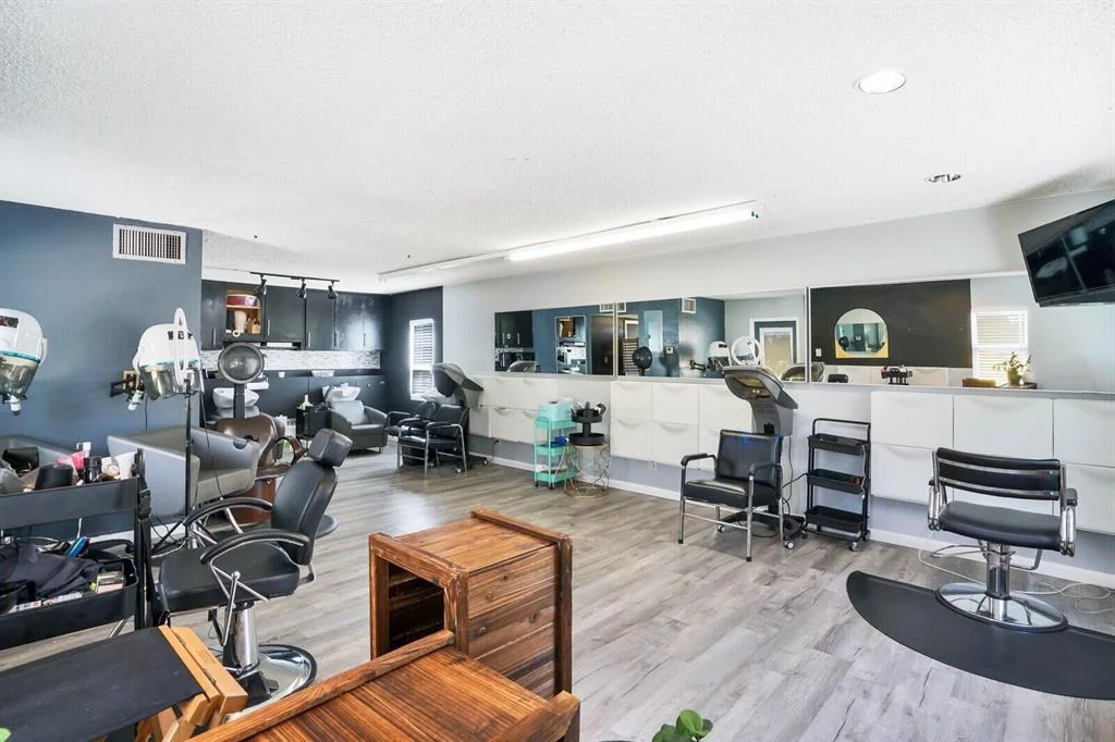 Photo of 121 NW 3rd Avenue